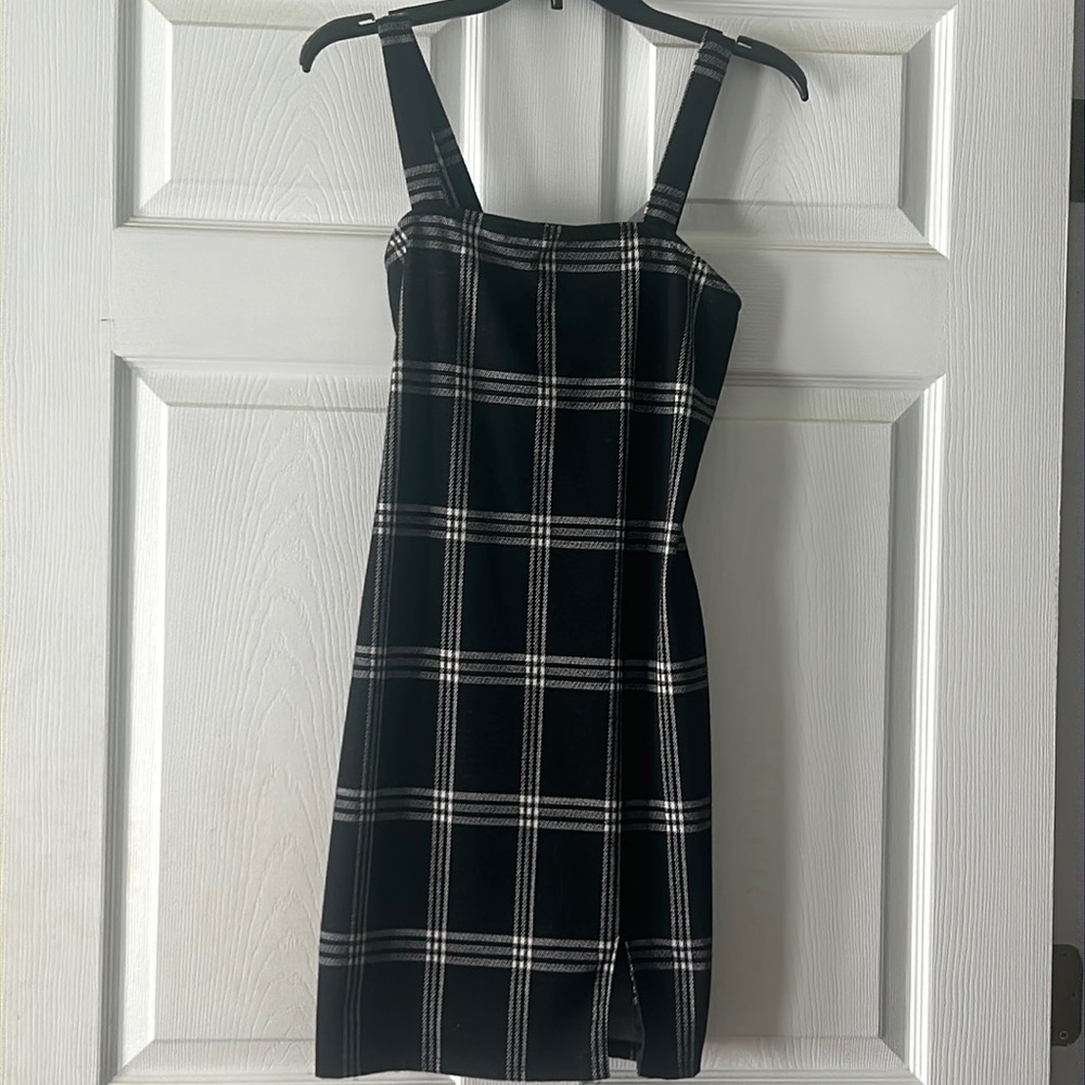 Rue 21 black and white dress
